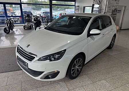 Peugeot 308 1.2 e-THP Allure NAVI PDC KLIMA UVM