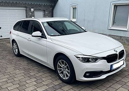 BMW 320d 320 Touring Aut. Advantage