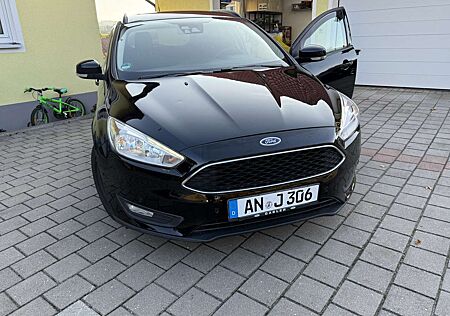 Ford Focus Turnier 1.5 TDCi Start-Stopp neuer motor Business
