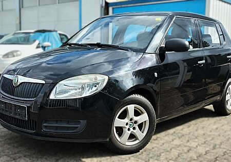 Skoda Fabia (NEU TÜV) TOP ANGEBOT/Allwetterreifen/ City Car