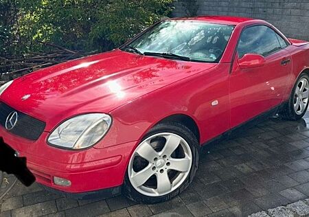 Mercedes-Benz SLK 200
