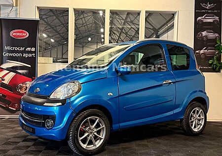 Microcar M.Go DCI Airbag Blue Mopedauto Minicar 45 KM
