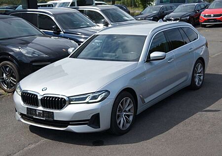 BMW 530 d xDrive *LASER*HUD*STDHZG*H/K*KAM*LEDER*LIVE