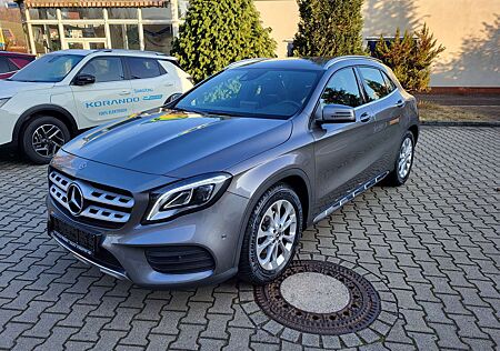 Mercedes-Benz GLA 200 AMG Line + Winterräder