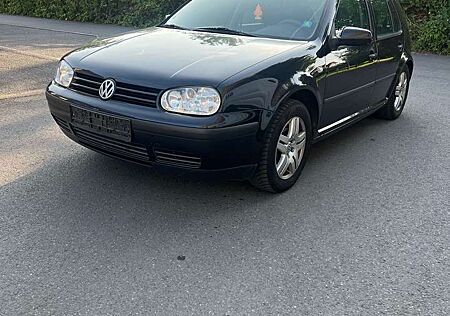 VW Golf Volkswagen 1.4 Special
