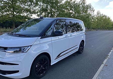 VW T7 Multivan Volkswagen Life Edition