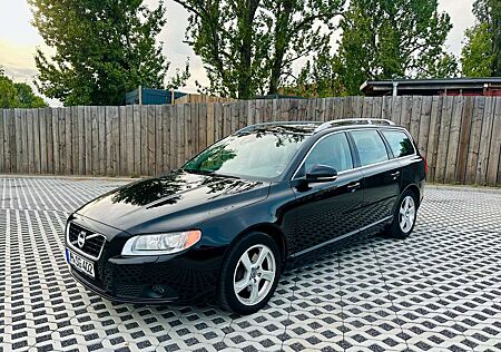 Volvo V70 III (BW) | Automatik | 213PS | 138.000km