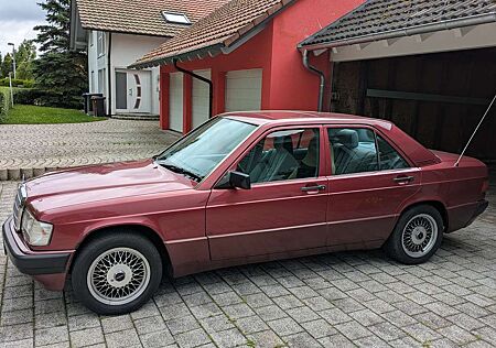 Mercedes-Benz 190 E