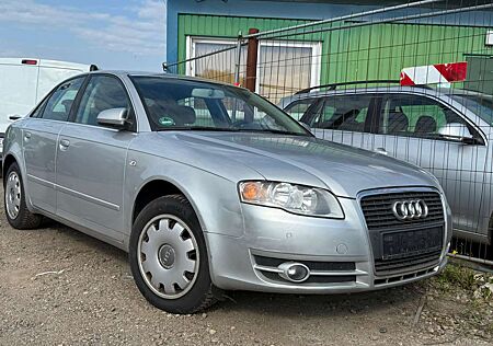 Audi A4 2.0 multitronic Navigation