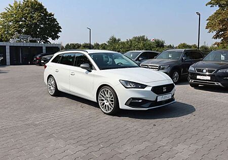 Seat Leon ST FR ACC Spur TotW. CarPlay Kamera LED