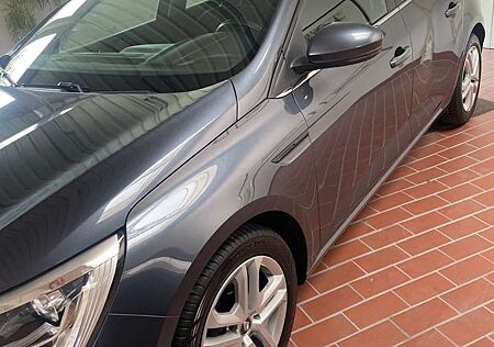 Renault Megane ENERGY TCe 130EXPERIENCE