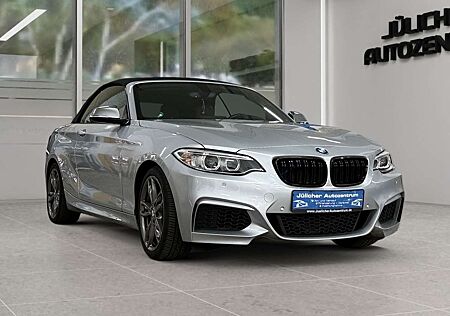 BMW 240 Cabrio Automatik, Scheckheft, Wenig KM