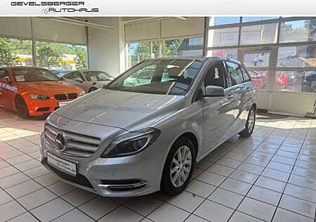 Mercedes-Benz B 180 -Klasse TÜV neu Garantie Navi Bi-Xenon SHZ Parklen