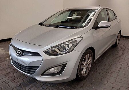 Hyundai i30 Intro Edition *LEDER*SHZ*PDC*SCHECKHEFT*SHZ*