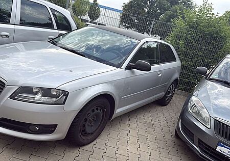 Audi A3 1.2 TFSI Attraction Tüv 03/2027