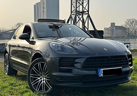 Porsche Macan PDK