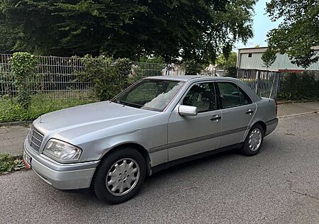 Mercedes-Benz C 180 Elegance Alufelgen AUTOMATIK. SCHIEBEDACH.TOP