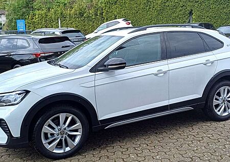 VW Taigo Volkswagen Goal-Klimaaut-Navi-Leder-Kamera-Sitzhzg-ACC-17"