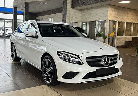 Mercedes-Benz C 300 de Avantgarde AHK LED Distr.+ BLIS Navi