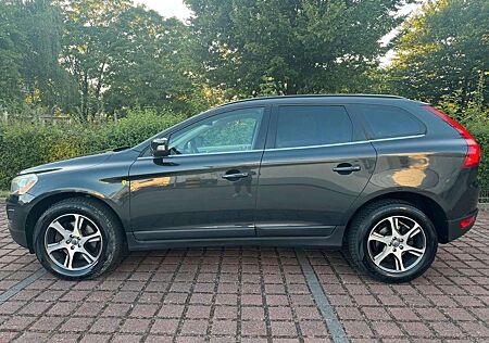Volvo XC 60 XC60 XC60 Momentum 2WD