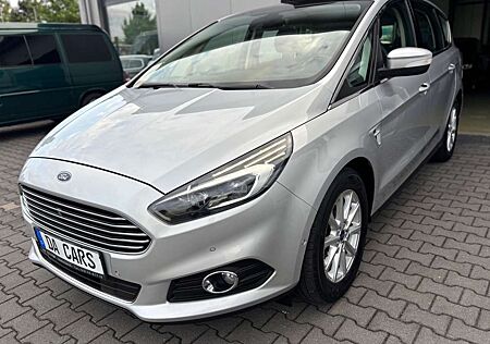Ford S-Max 2.0 TDI Titanium Navi+Camera/Panoram/AHK