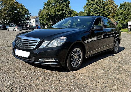 Mercedes-Benz E 300 CDI BlueEfficiency ELEGANCE Automatik