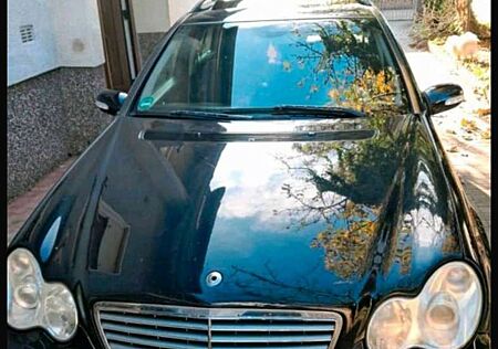 Mercedes-Benz C 200 T Kompressor Elegance