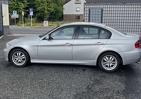 BMW 318i 318