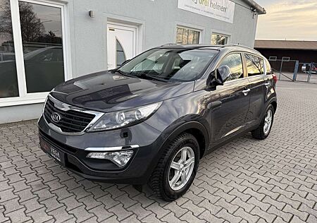 Kia Sportage Spirit 4WD 2.0i AUT NAVI RFK XENON TEMP