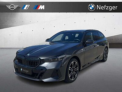 BMW 540 d xDrive Touring M Sport StandHZG AHK HUD B&W