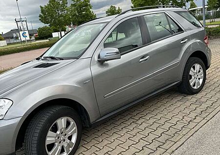 Mercedes-Benz ML 350 BlueTec 4Matic (164.124)