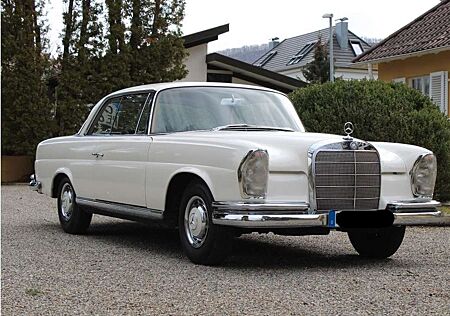 Mercedes-Benz 220 SEbC W111