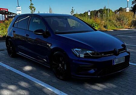 VW Golf R Volkswagen Facelift Akrapovic