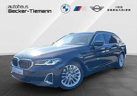 BMW 530 d xDrive Touring Luxury Line*HEAD UP*AHK*PANO*DRIV