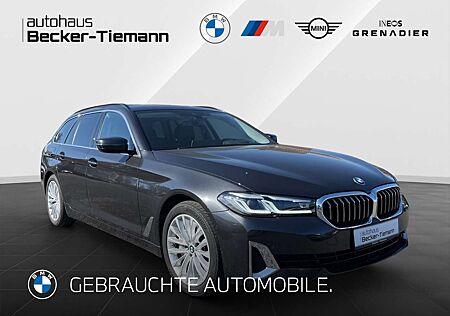 BMW 530 d xDrive Touring Luxury Line*HEAD UP*AHK*PANO*DRIV