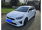 Kia Cee'd Ceed / 1.4 Edition 7 Emotion