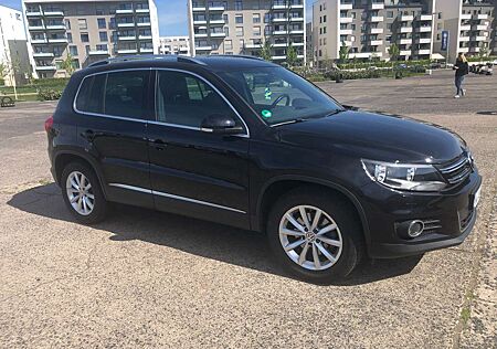 VW Tiguan Volkswagen 1.4 TSI BlueMotion Technology Lounge Sport