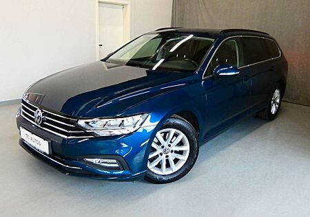 VW Passat Variant Volkswagen Passat Var 2.0 TDI Busin,1.Hand,Navi,LED,ACC,AHK