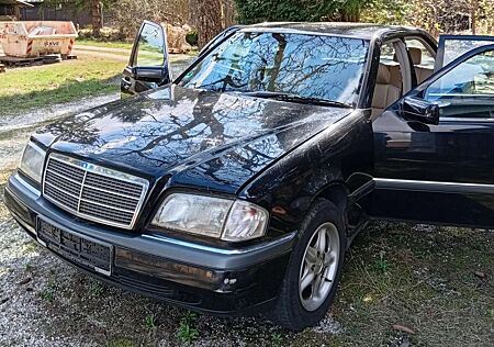 Mercedes-Benz C 200 Classic
