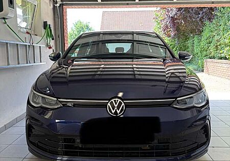 VW Golf Volkswagen R-Line