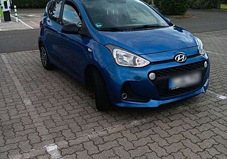 Hyundai i10 1.0 KLIMA SCHECKHEFT