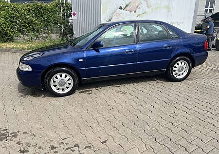Audi A4 1.6
