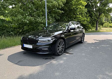 BMW 530 d xD Touring | Massage+ACC+HK+LED+AHK+HeadUp