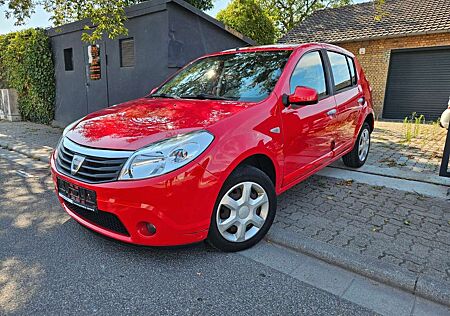 Dacia Sandero 1.6 MPI Lauréate