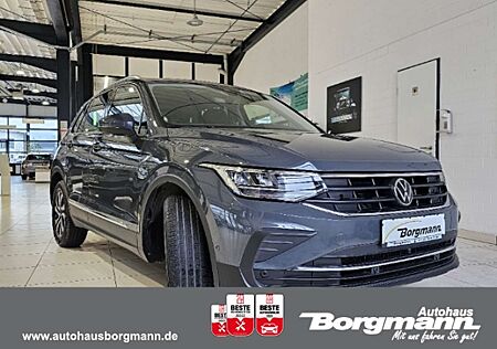 VW Tiguan Volkswagen Active 1.5 TSI DSG AHK-klappbar Navi LED ACC Apple