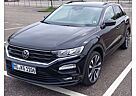 VW T-Roc Volkswagen 1.5 TSI DSG UNITED mit R-Line Paket