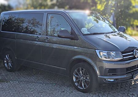 VW T6 Multivan Volkswagen Multivan Kurz Comfortline Bett-Liege-Funktion