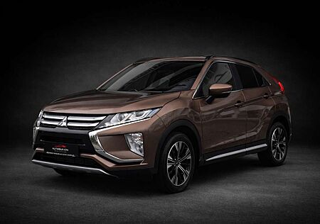 Mitsubishi Eclipse Cross PLUS 8G-AUT. KEYLESS! KAMERA! AHK!
