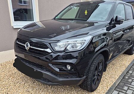 SsangYong Musso Quartz Black Edition