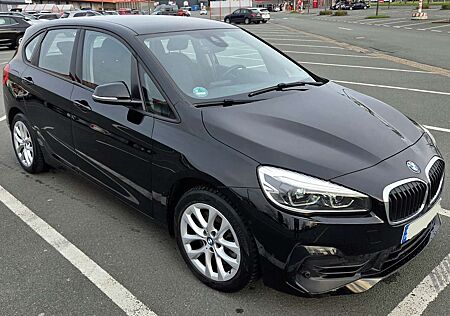 BMW 225 xe Advantage